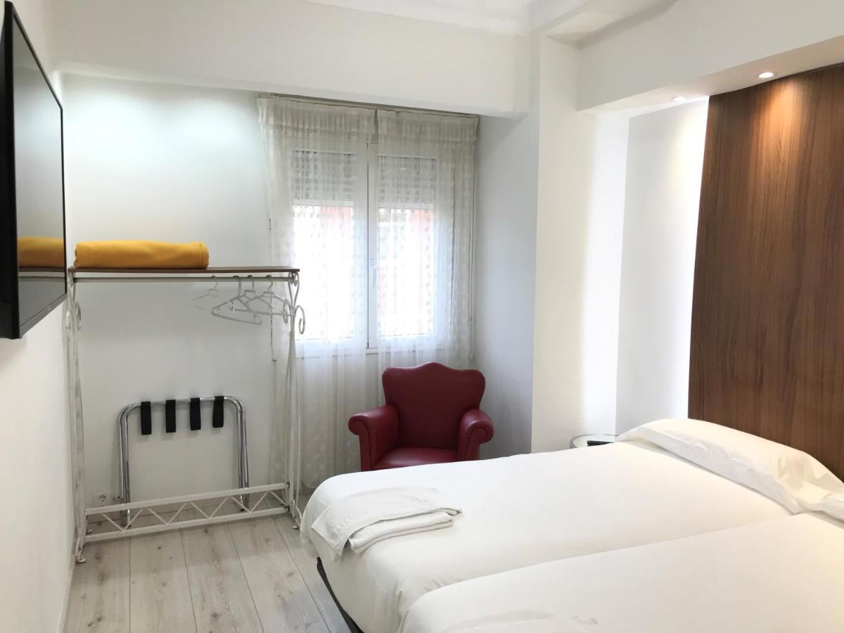 Hostal La Mexicana Santander Buitenkant foto