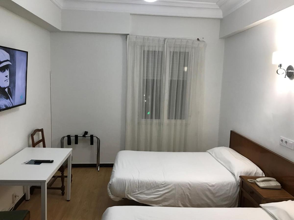 Hostal La Mexicana Santander Buitenkant foto