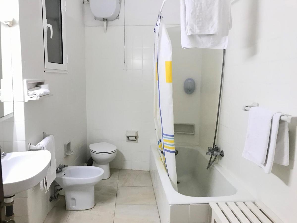 Hostal La Mexicana Santander Buitenkant foto
